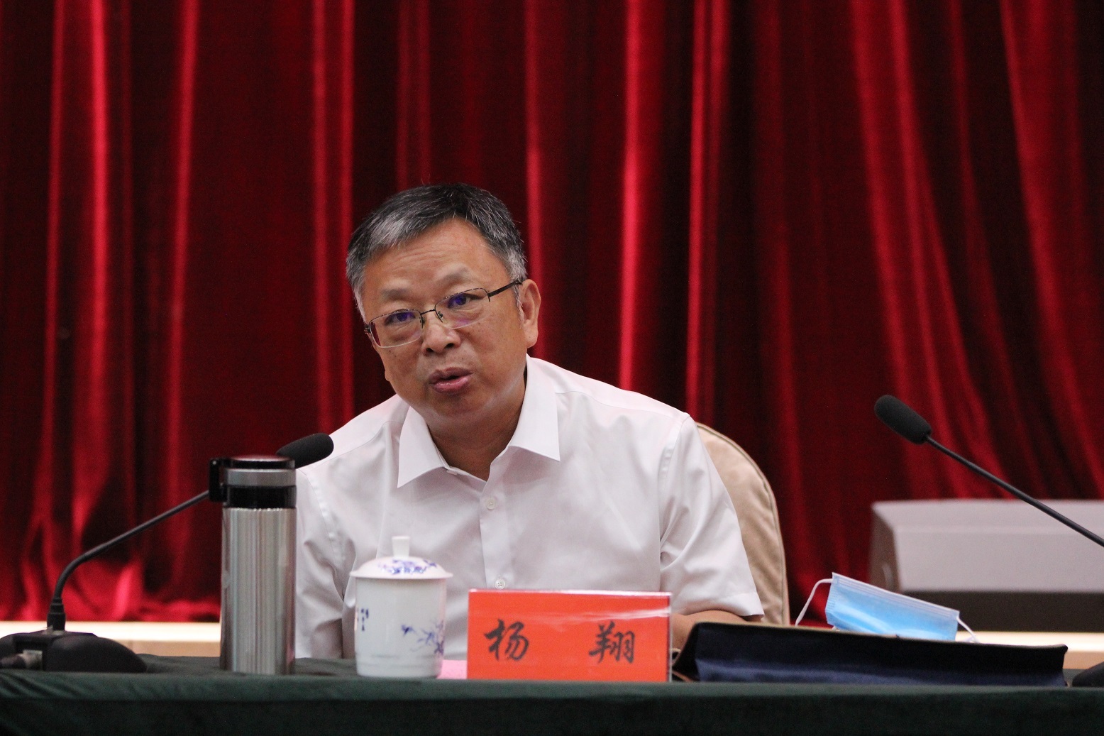 讲春梅故事 学英模精神 育法学新人——16831683诸侯快讯入口与邵阳法院联合开展读书报告会·座谈会